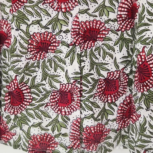 Gretchen Scott beautiful, cotton, button down shirt in great condition!🌺 - Picture 6 of 8